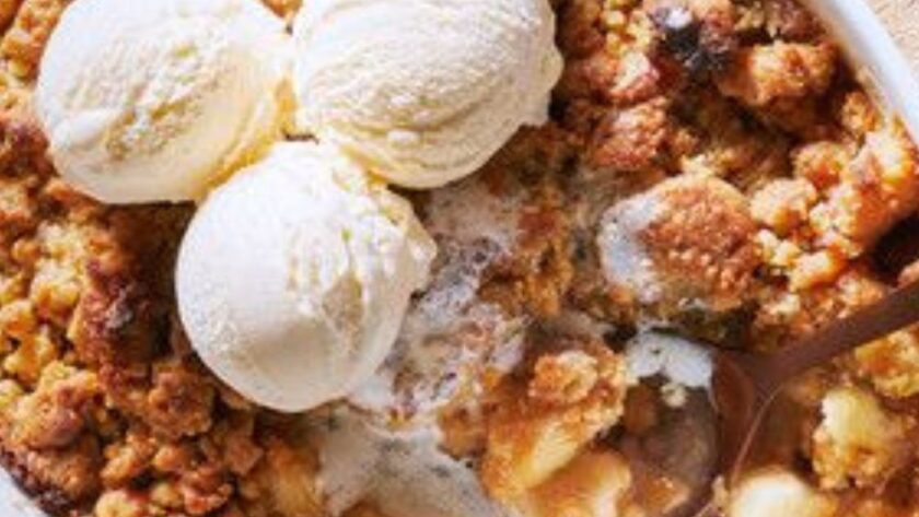 Martha Stewart Apple Crumble​