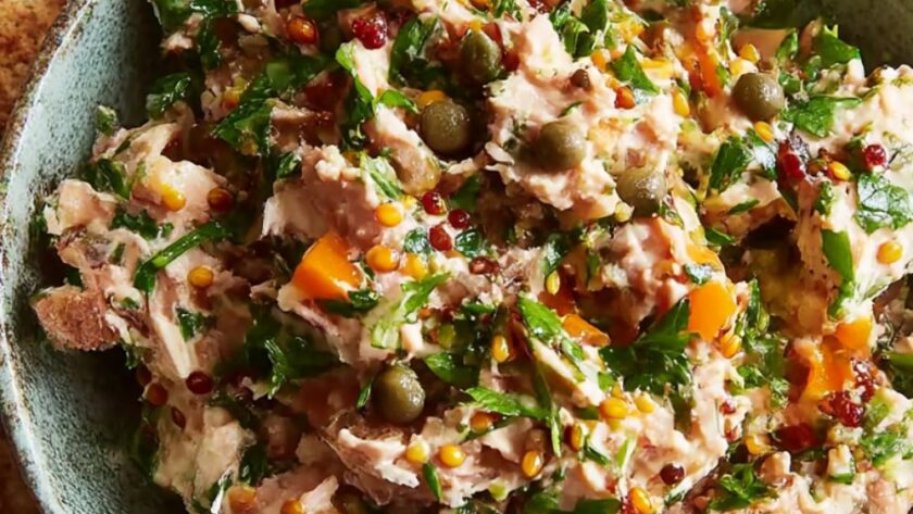 No-Mayo Mediterranean Tuna Salad Recipe