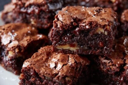 Slow-Cooker Triple Chocolate Brownies Recipe