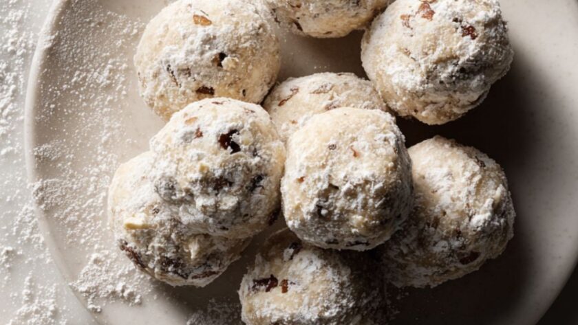 Martha Stewart Noel Nut Balls Recipe
